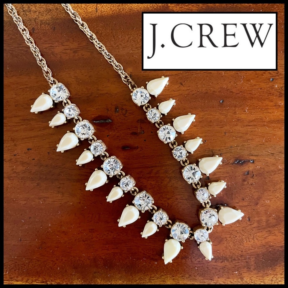 J.Crew Vintage Beaded Statement Necklace. Adjustable.